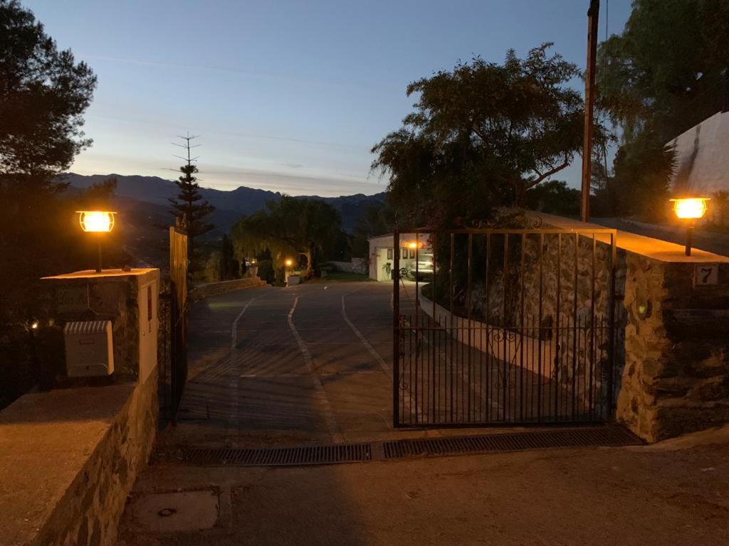 Velez Nazari Los AcantosAlmuñécar エクステリア 写真